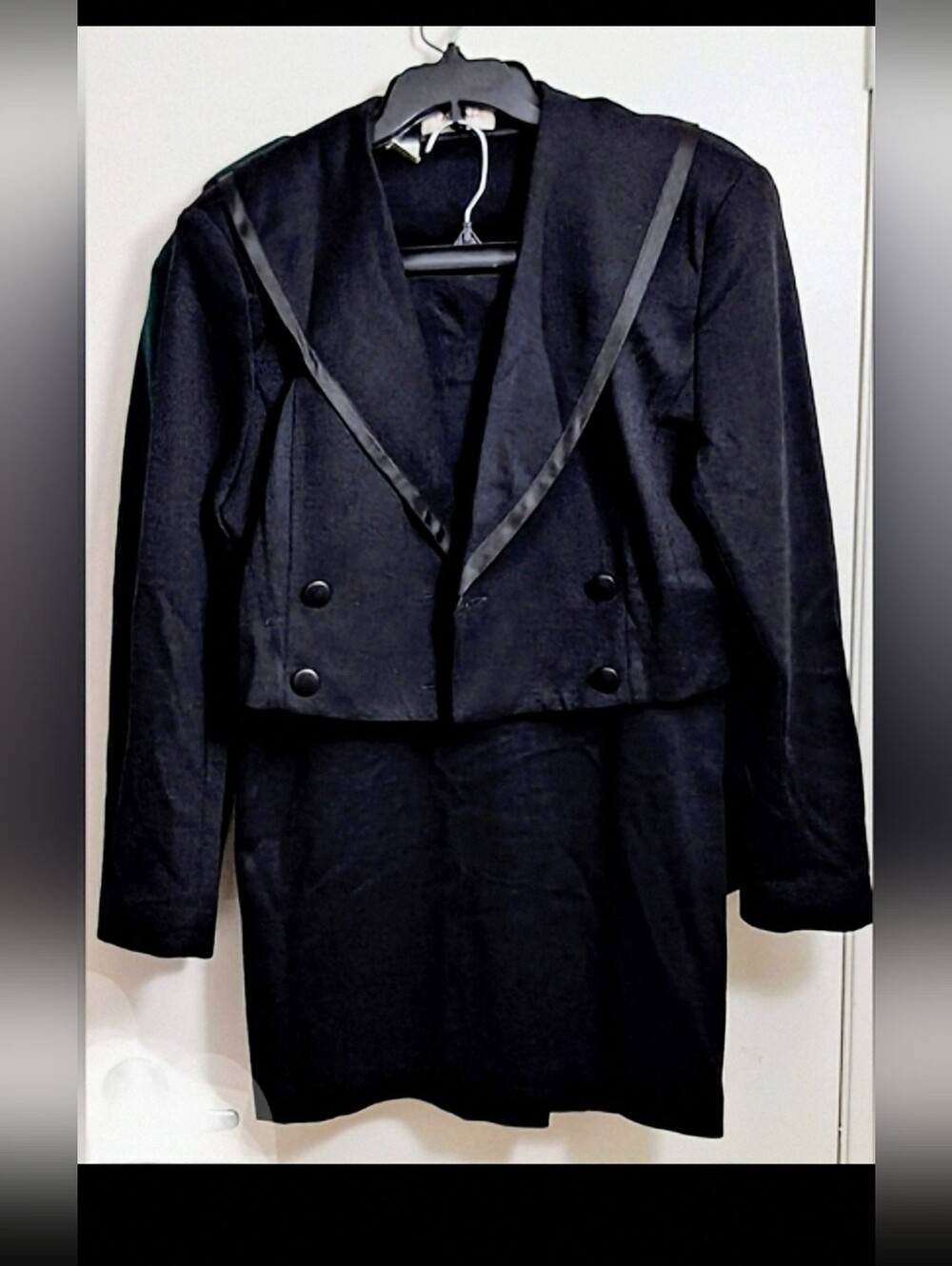 Tahari Retro Wool Jacket and Skirt Suit In Rich Black